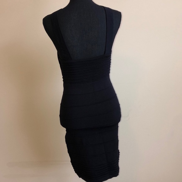 Beautiful Mesh/Bodycon dress! - Picture 6 of 7